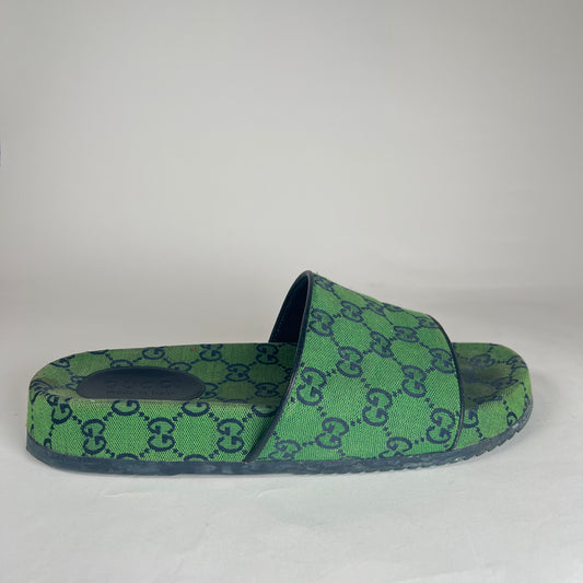 Gucci GG Green Canvas Sandal Size 9