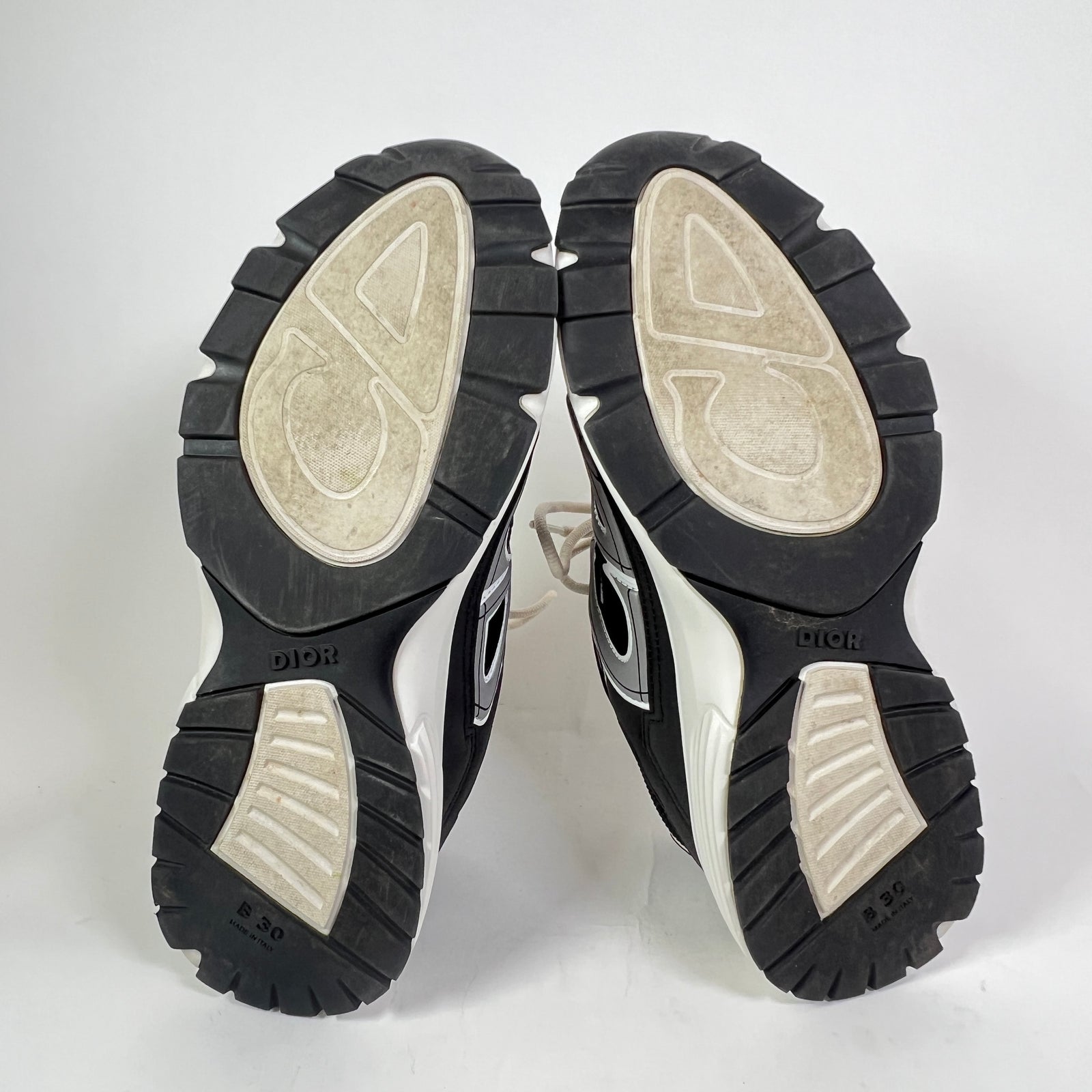 Dior B30 Black/White Mesh Sneaker