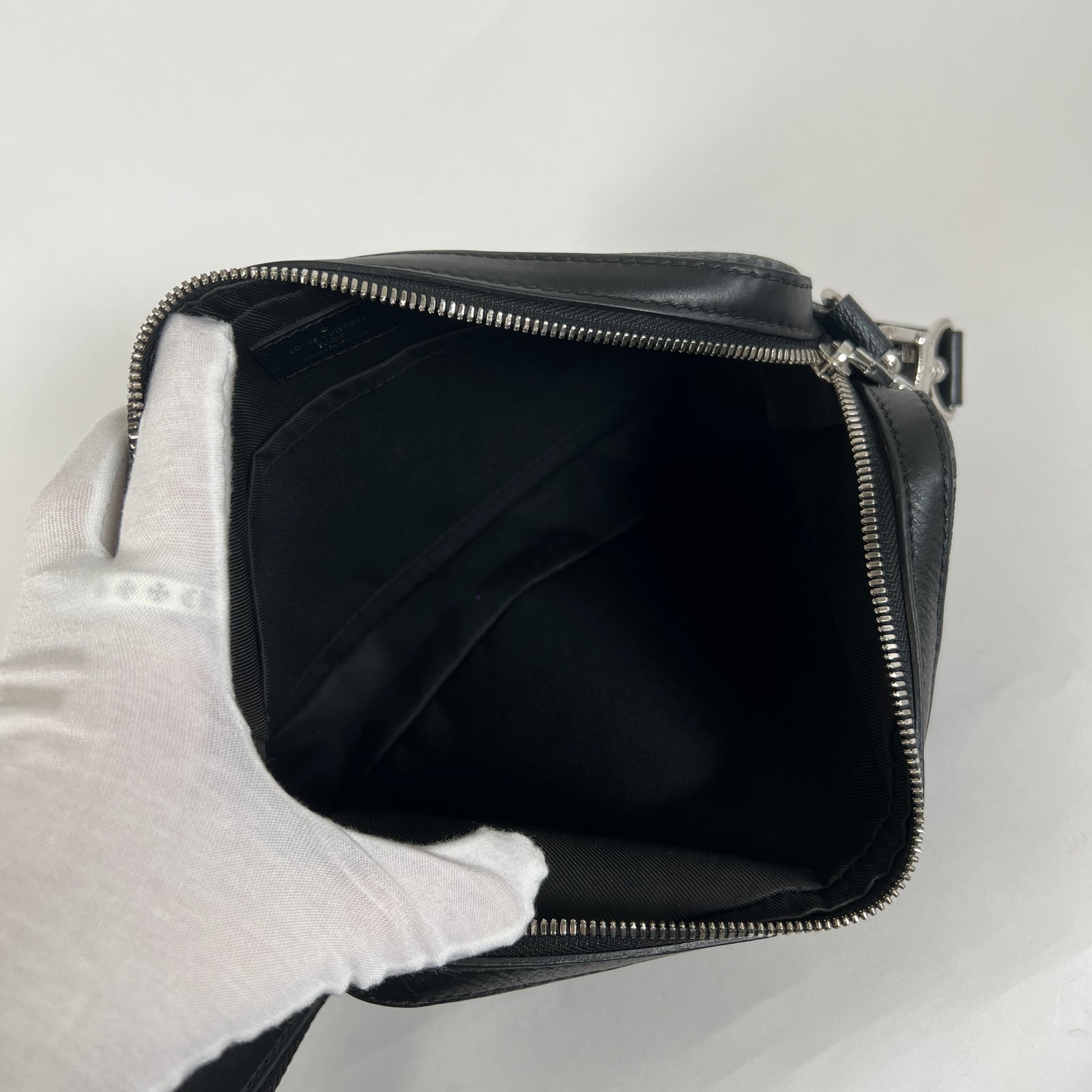 Louis Vuitton Trio 3D Damier Messenger