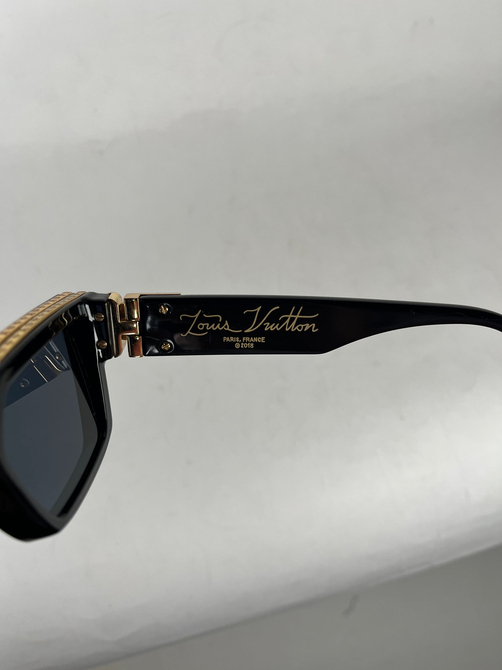 Louis Vuitton Black/Gold Millionaire 1.1 Sunglasses