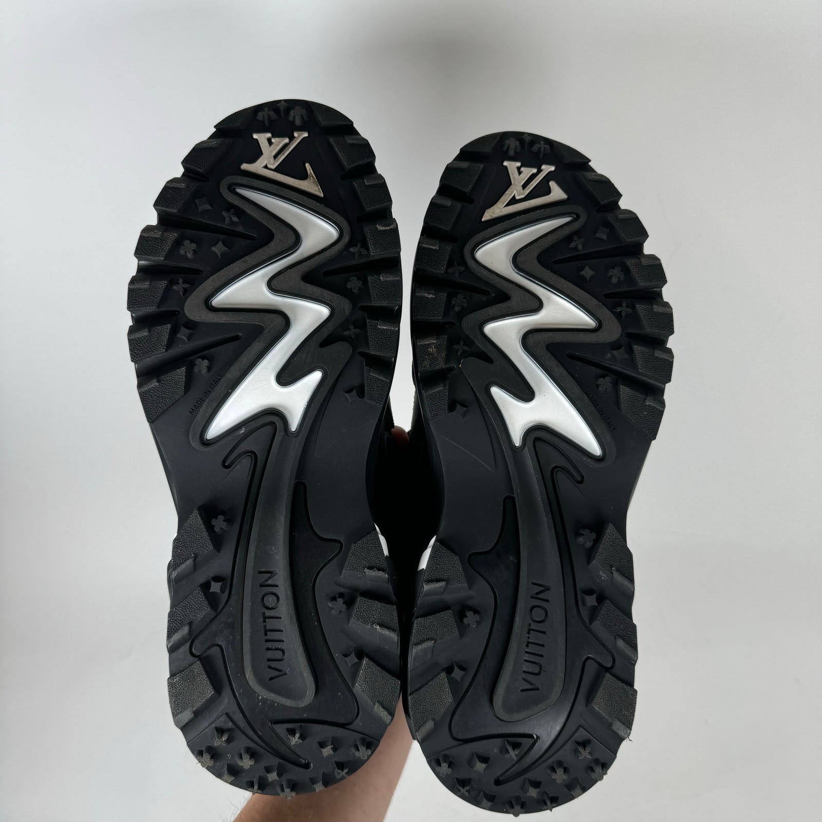 Louis Vuitton Black/Grey Tactic Runners Size LV 8