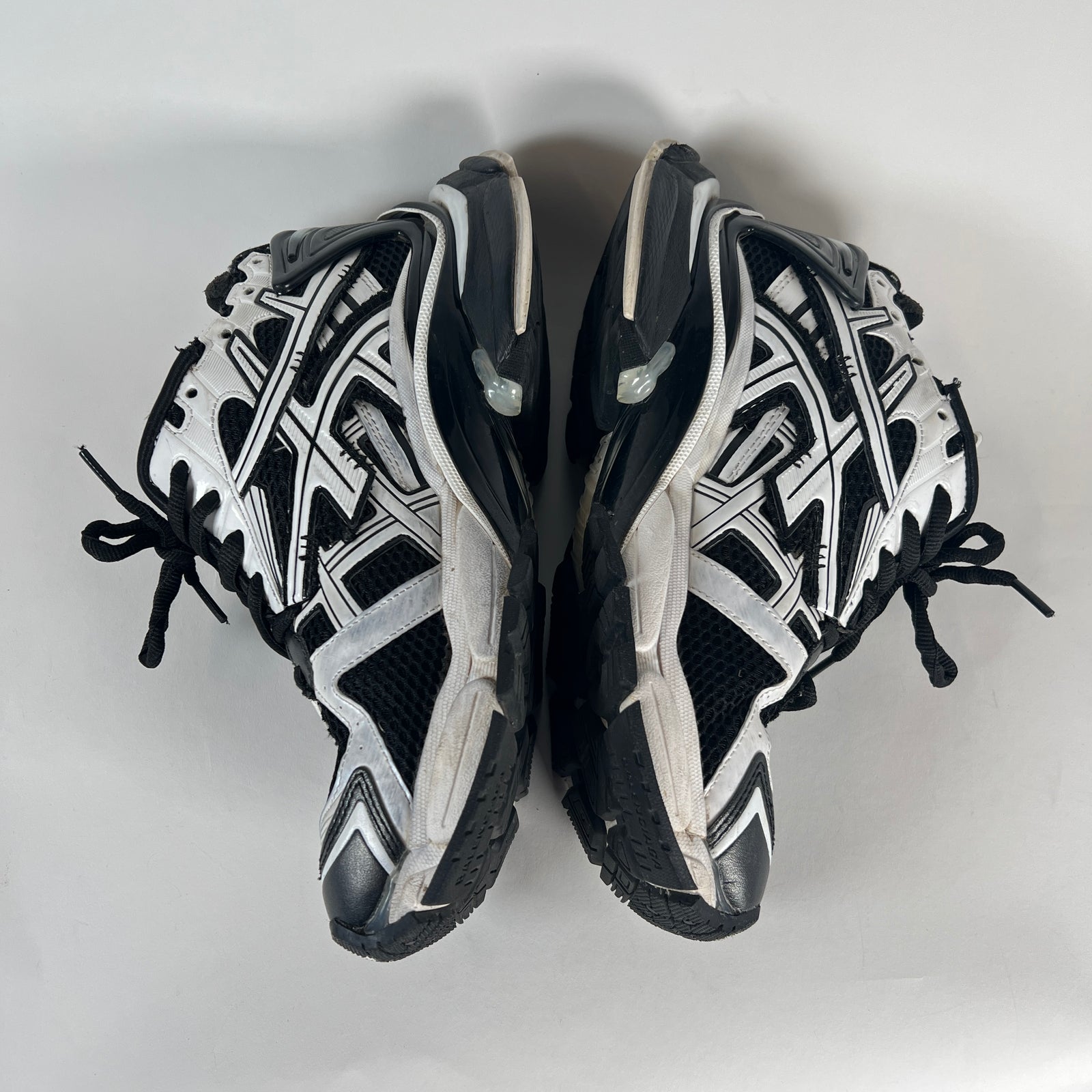 Balenciaga Black/White Runners Size 42