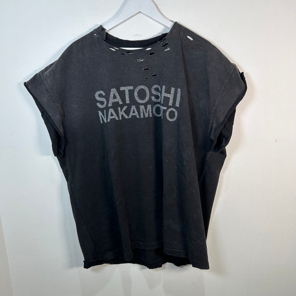 Satoshi Nakamoto Luke Distressed Black Logo T-Shirt Size 2XL