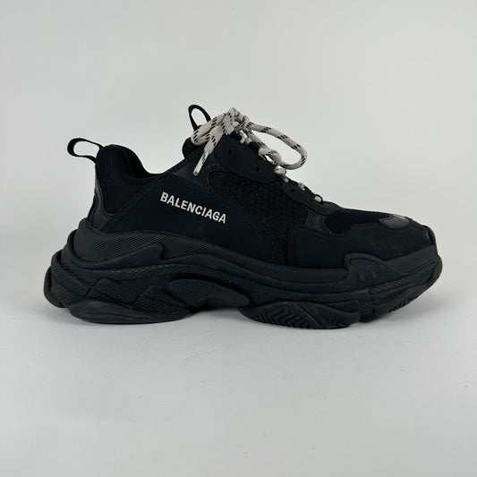 Balenciaga Black/White Triple S Sneaker Size 42