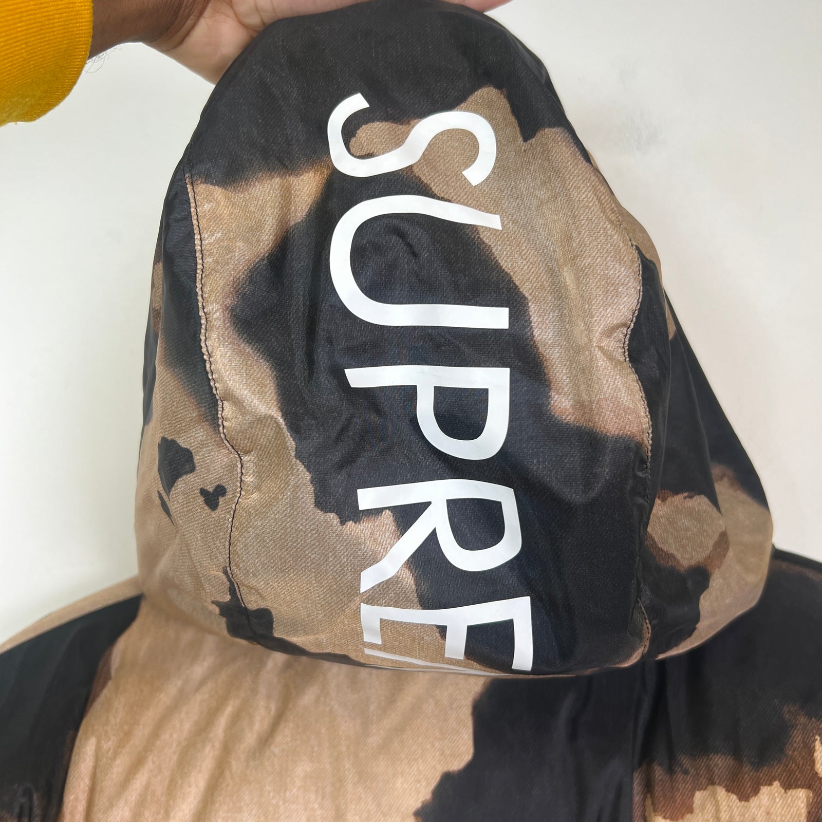 Supreme x The North Face AW21 Bleached Denim Print Down Jacket Size XL