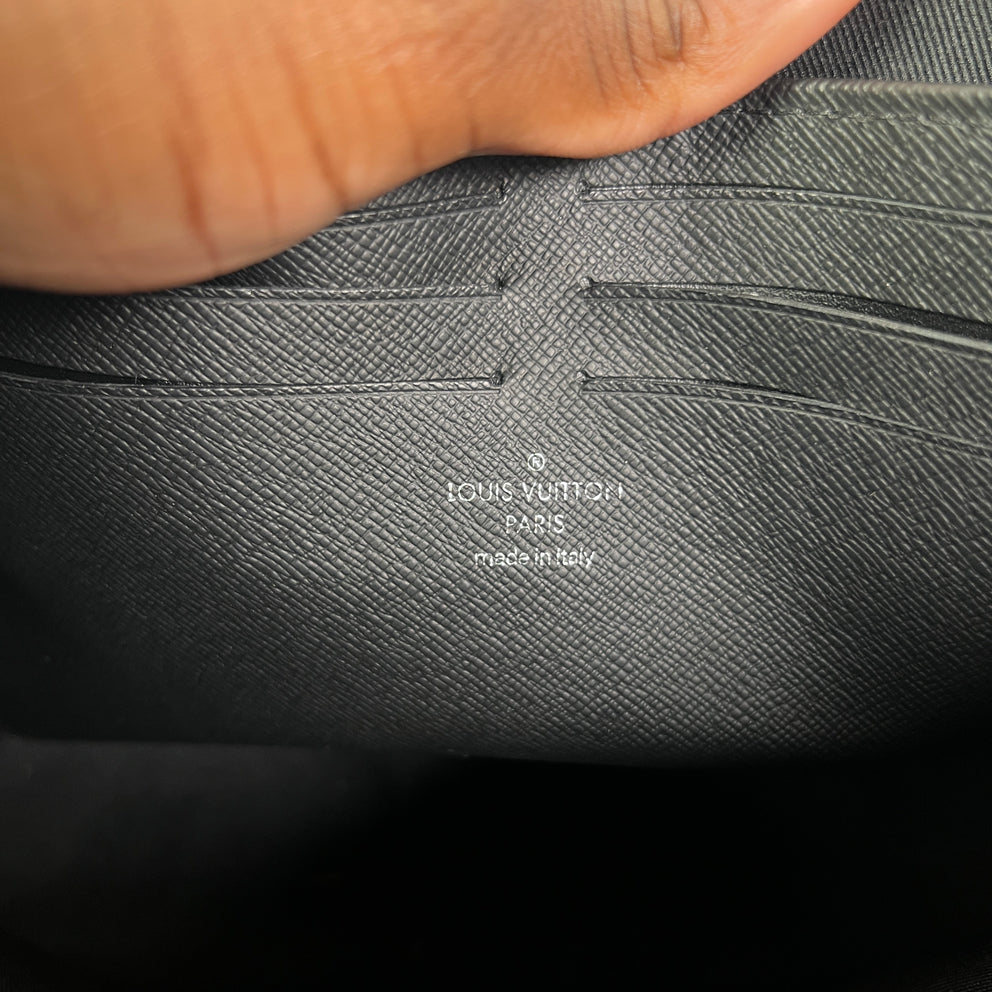 Louis Vuitton Damier Graphite Pochette Voyage MM Bag