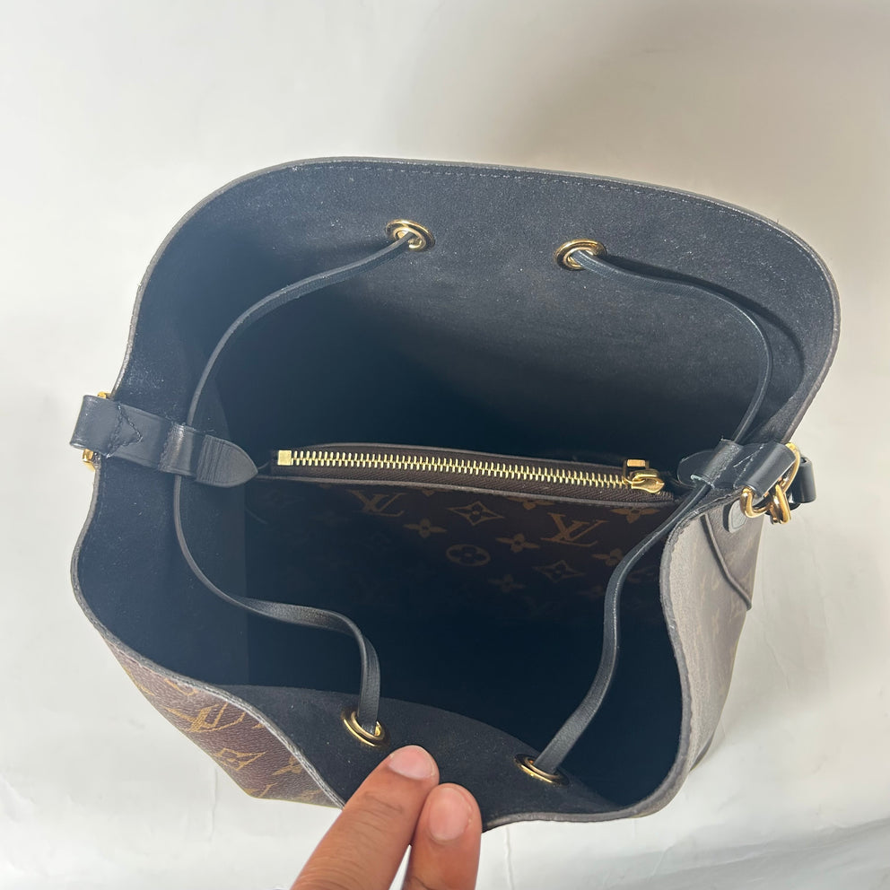 Louis Vuitton Monogram NeoNoe MM Bucket Bag