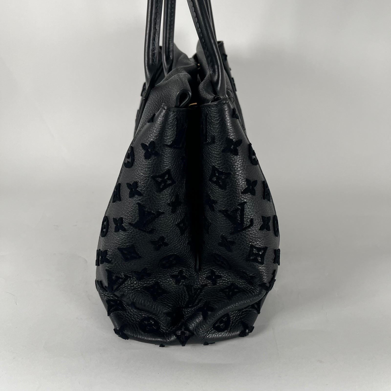 Louis Vuitton Black Veau Cachemire W Tote PM