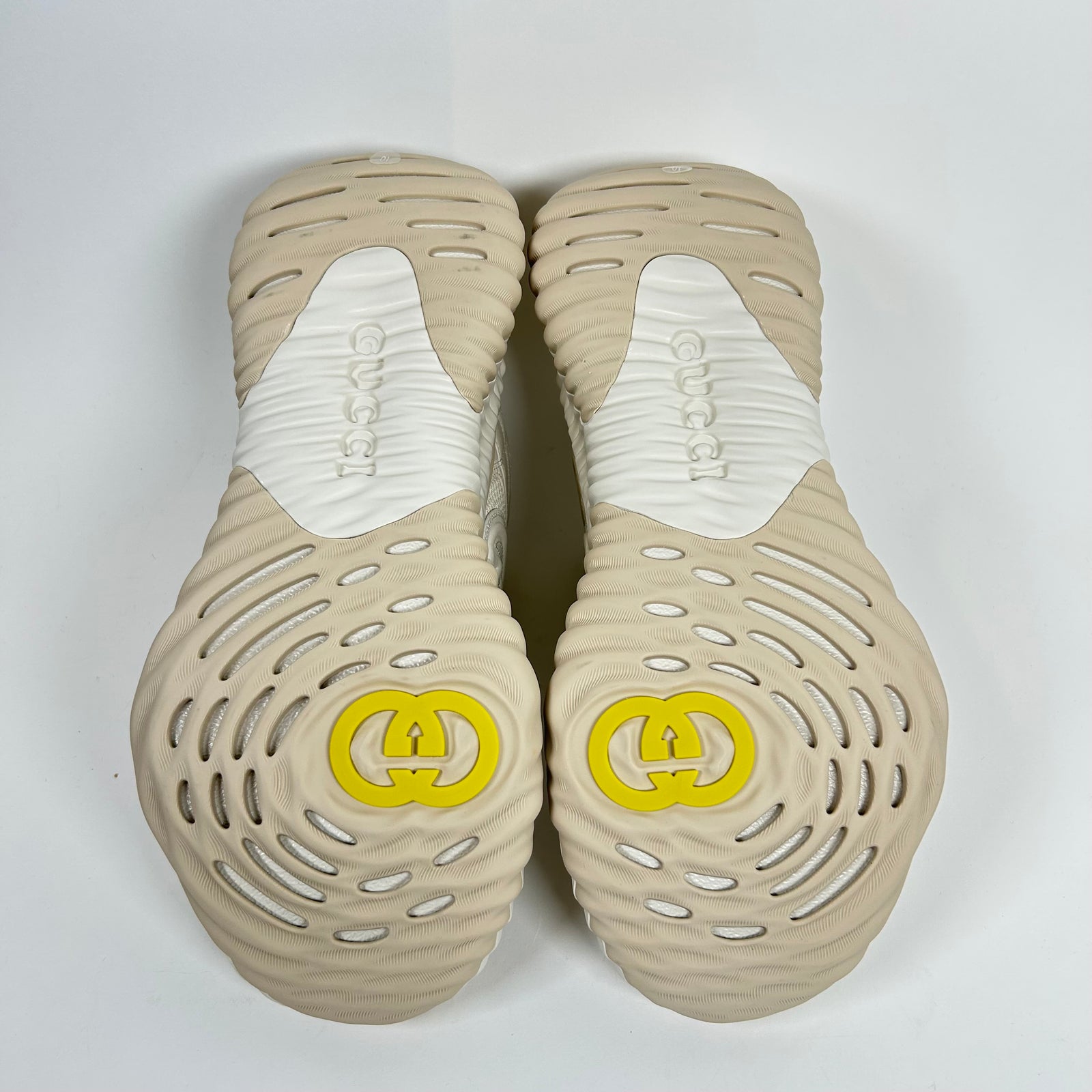 Gucci Beige Interlocking G Ripple Mesh Sneaker Size GG 10