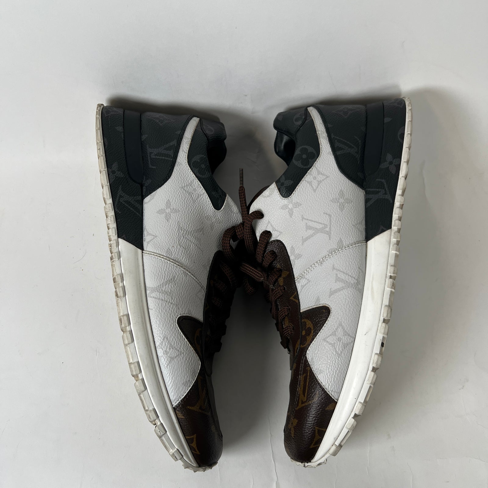 Louis Vuitton Tri-Color Monogram Runaway Trainer Size LV 9