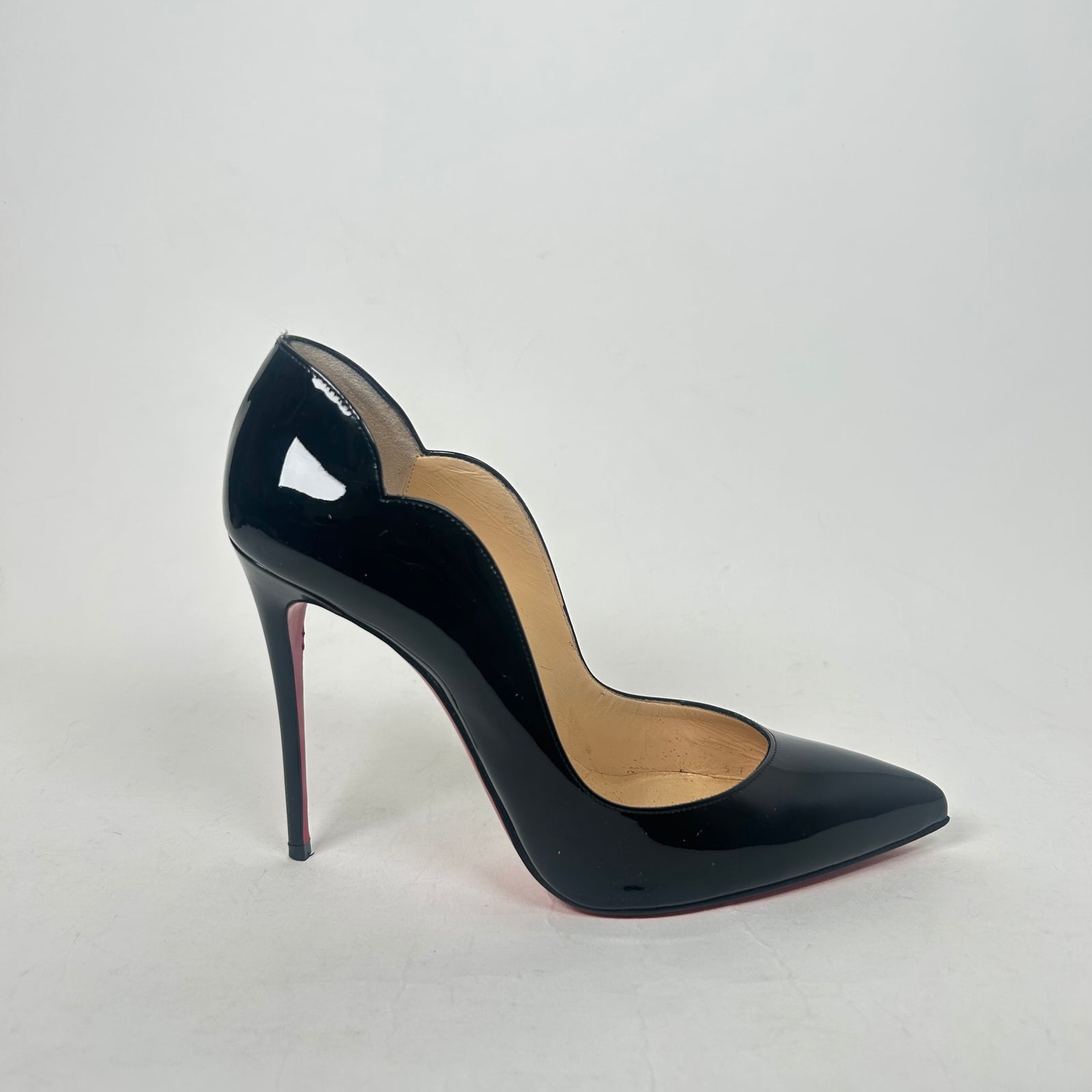 Christian Louboutin Black Patent Hot Chick 100 Heels Size 38.5