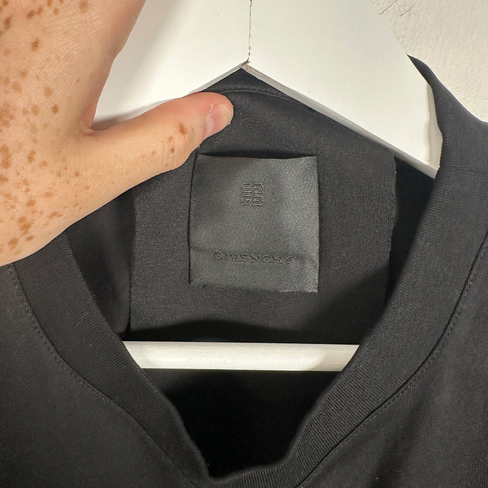 Givenchy Spelled Out Logo Black T-Shirt Size L