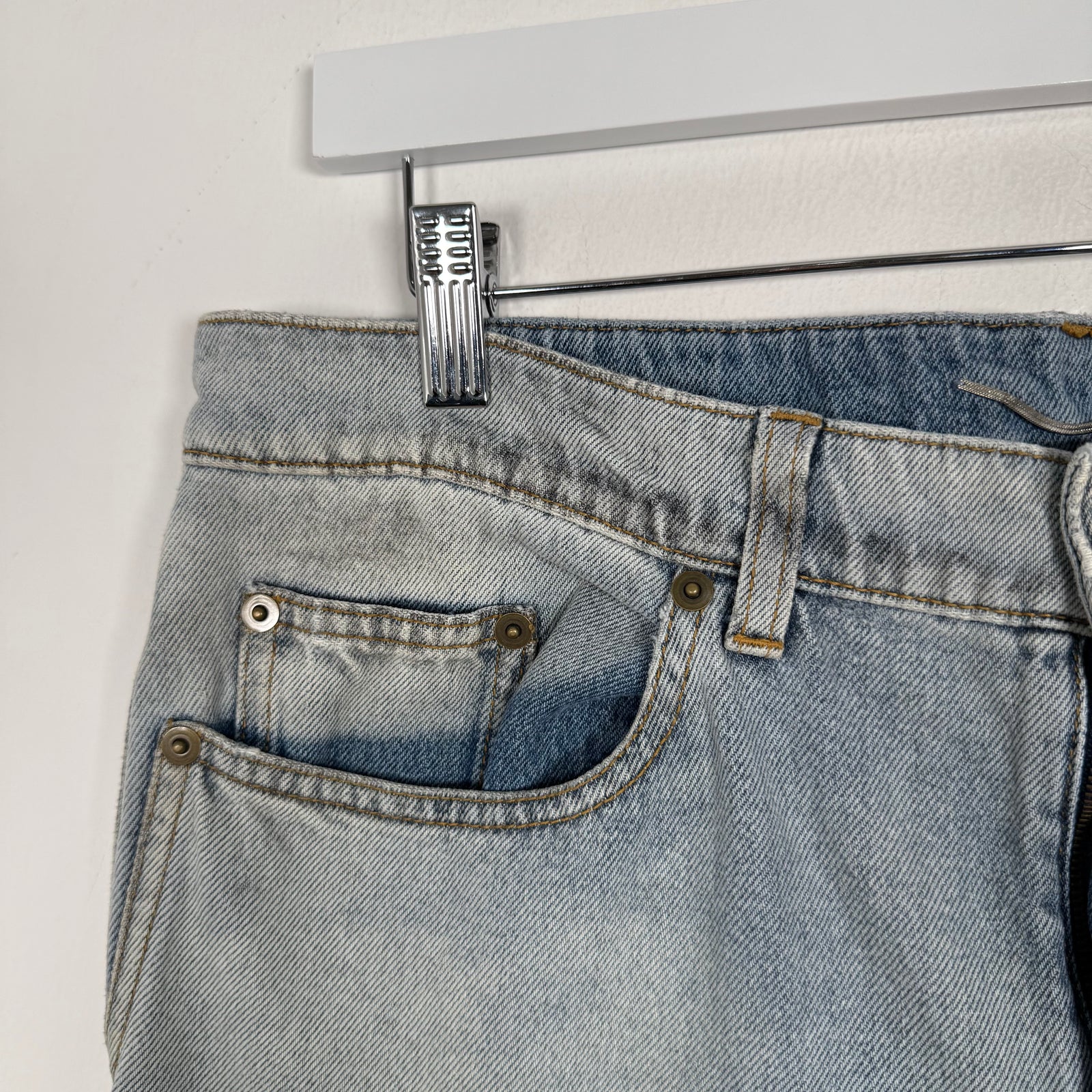 Saint Laurent Lightwash Skinny Jeans Size 31