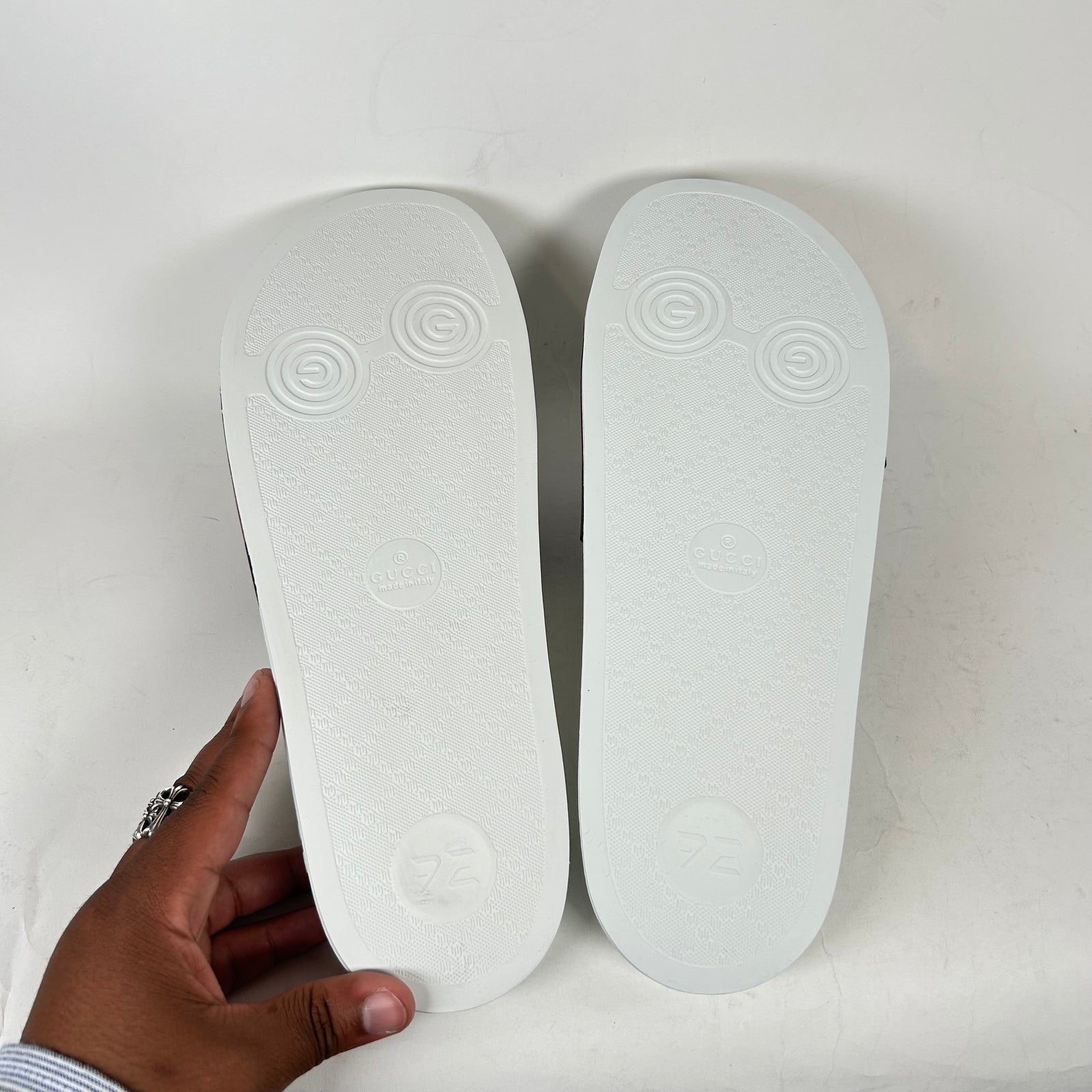 Gucci x Palace White Slides Size GG 13