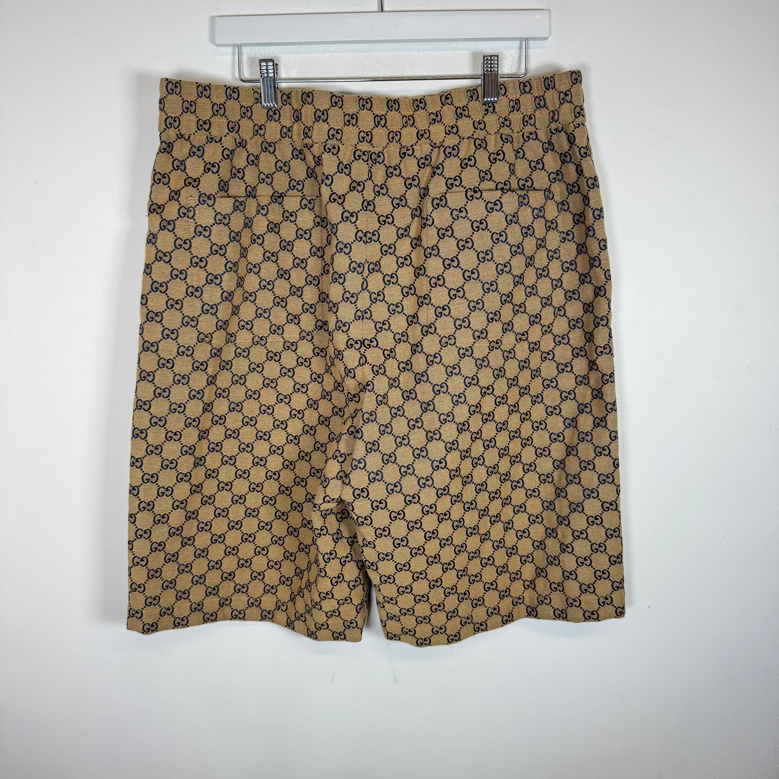 Gucci Beige GG Monogram Canvas Short Size 54