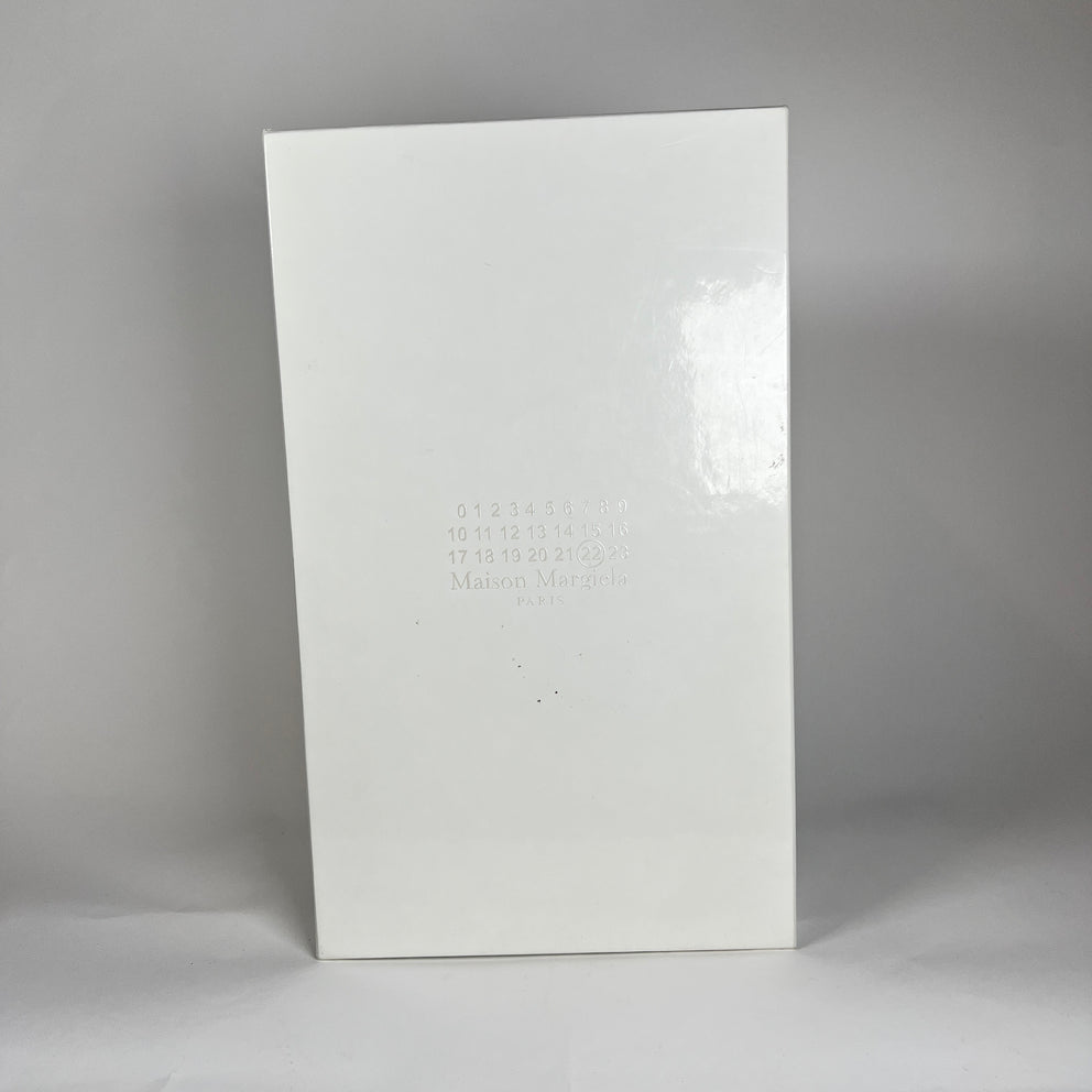 Maison Margiela White Paint Splatter Gats Size 42