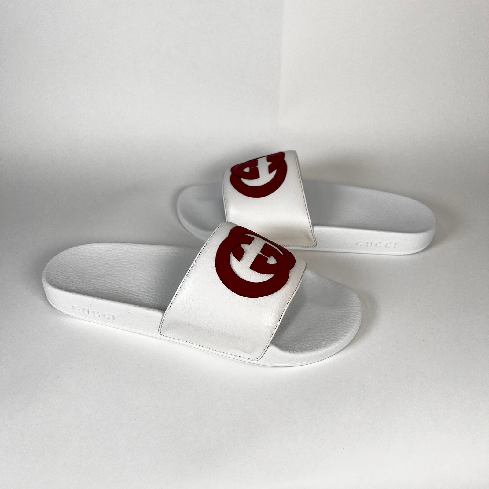 Gucci White Interlocking G Leather Slides Size 42