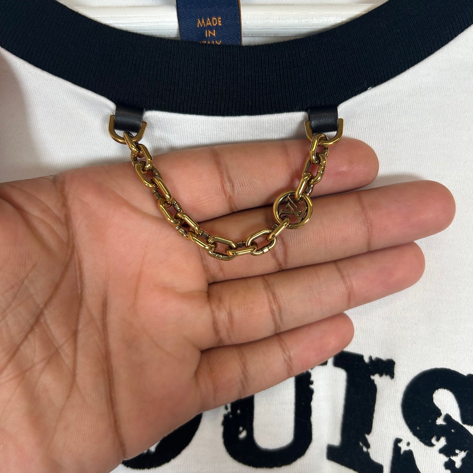 Louis Vuitton White Louis 4 Vuitton Logo Tee Size L