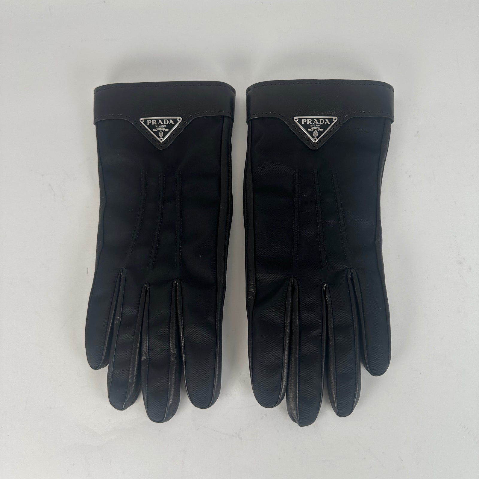 Prada Re-Nylon Leather Plaque Gloves Size 7.5