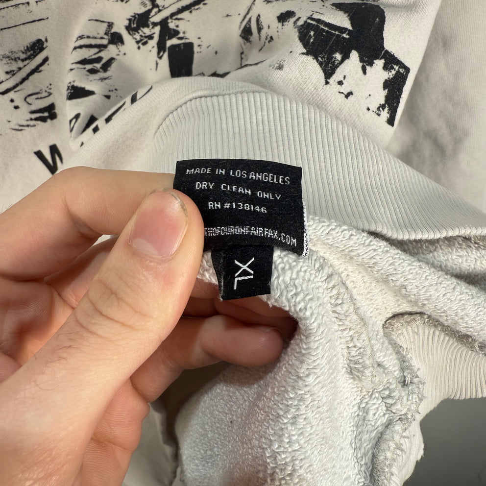 424 'Here To Help' Graphic Crewneck Size XL