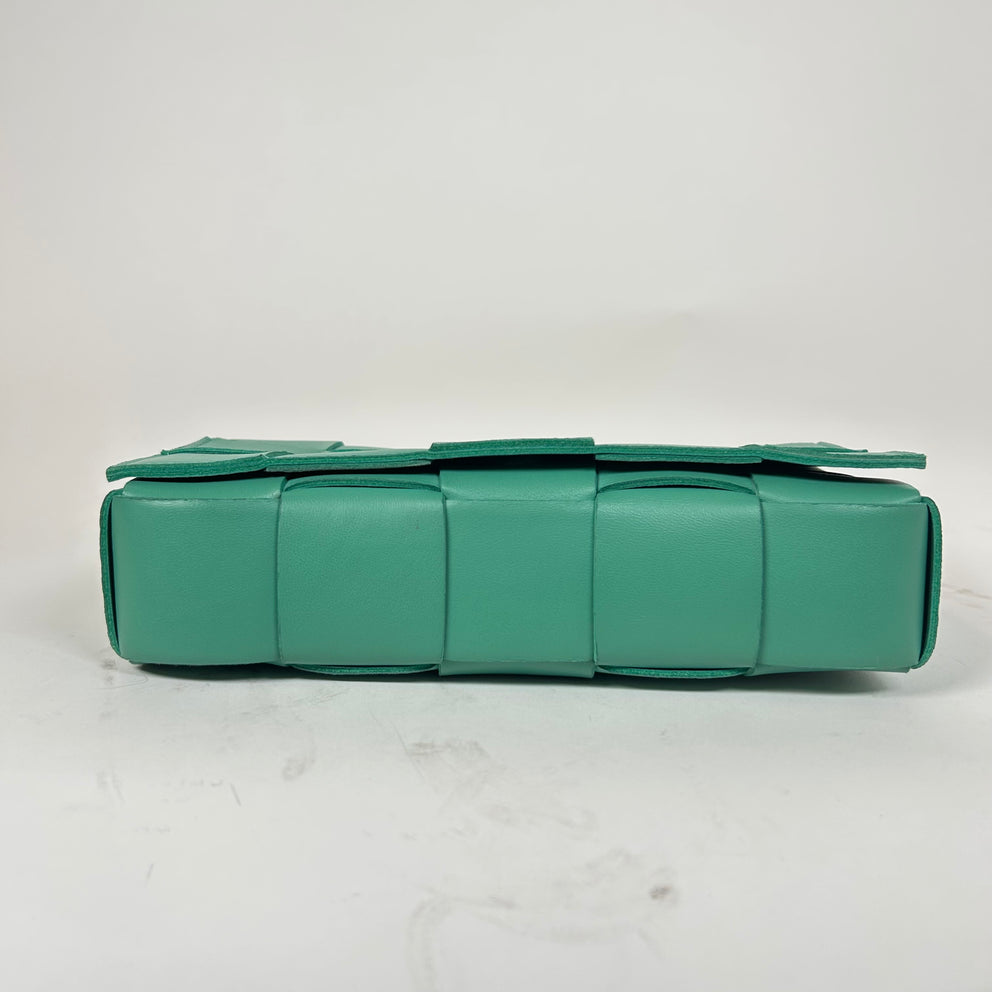 Bottega Veneta Green Intrecciato Lambskin Cassette Crossbody Bag