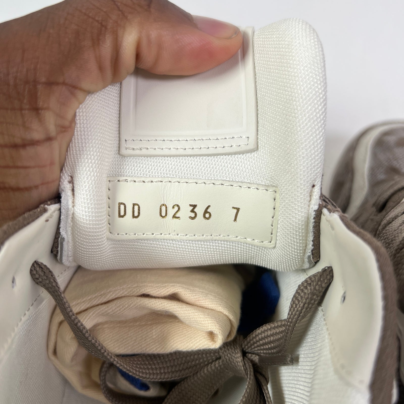 Louis Vuitton Monogram Signature LV Trainer