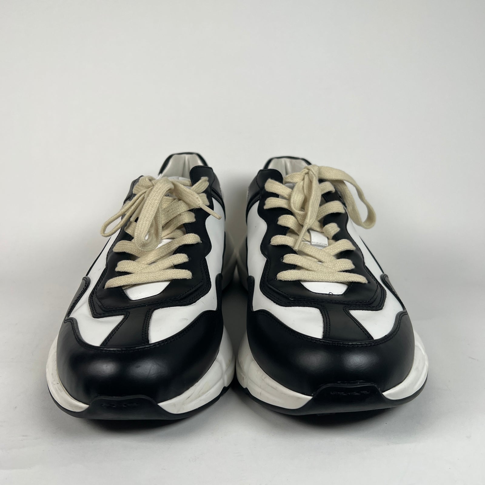 Gucci B&W Flat Leather Rythons Size 11.5