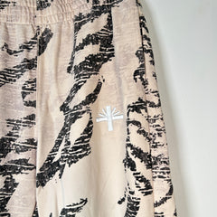 Vertabrae Graffiti Ivory Logo Sweatpants Size XL