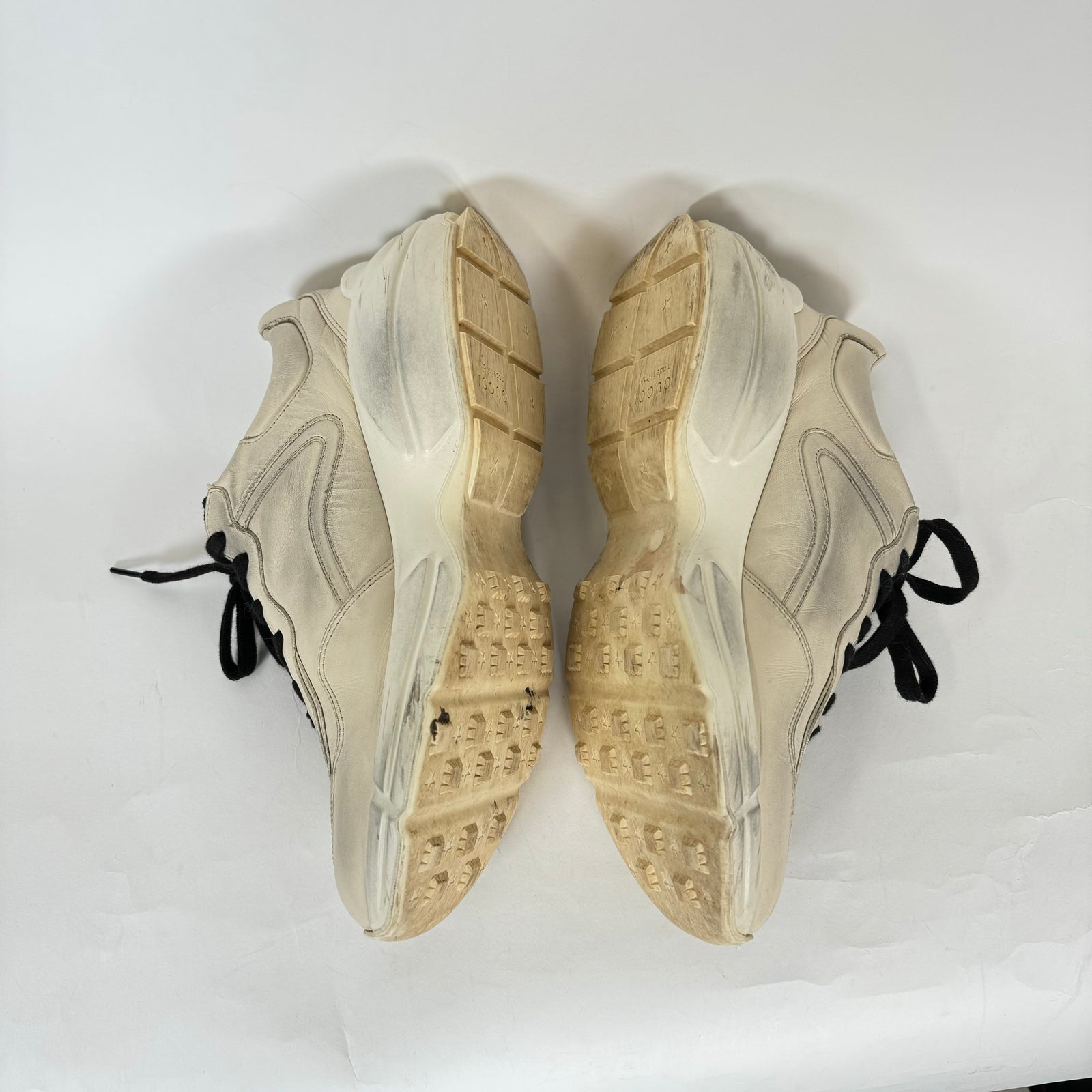 Gucci Beige Mouth Print Rhyton Sneakers Size 9
