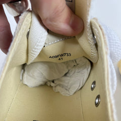 Mihara Yashiro White Low Top Size 41