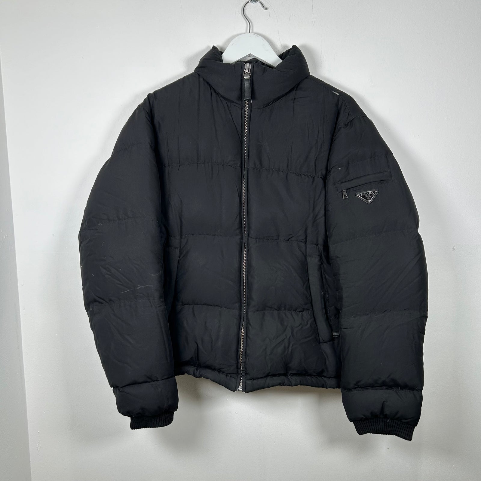 Prada Black Puffer Jacket Size 50