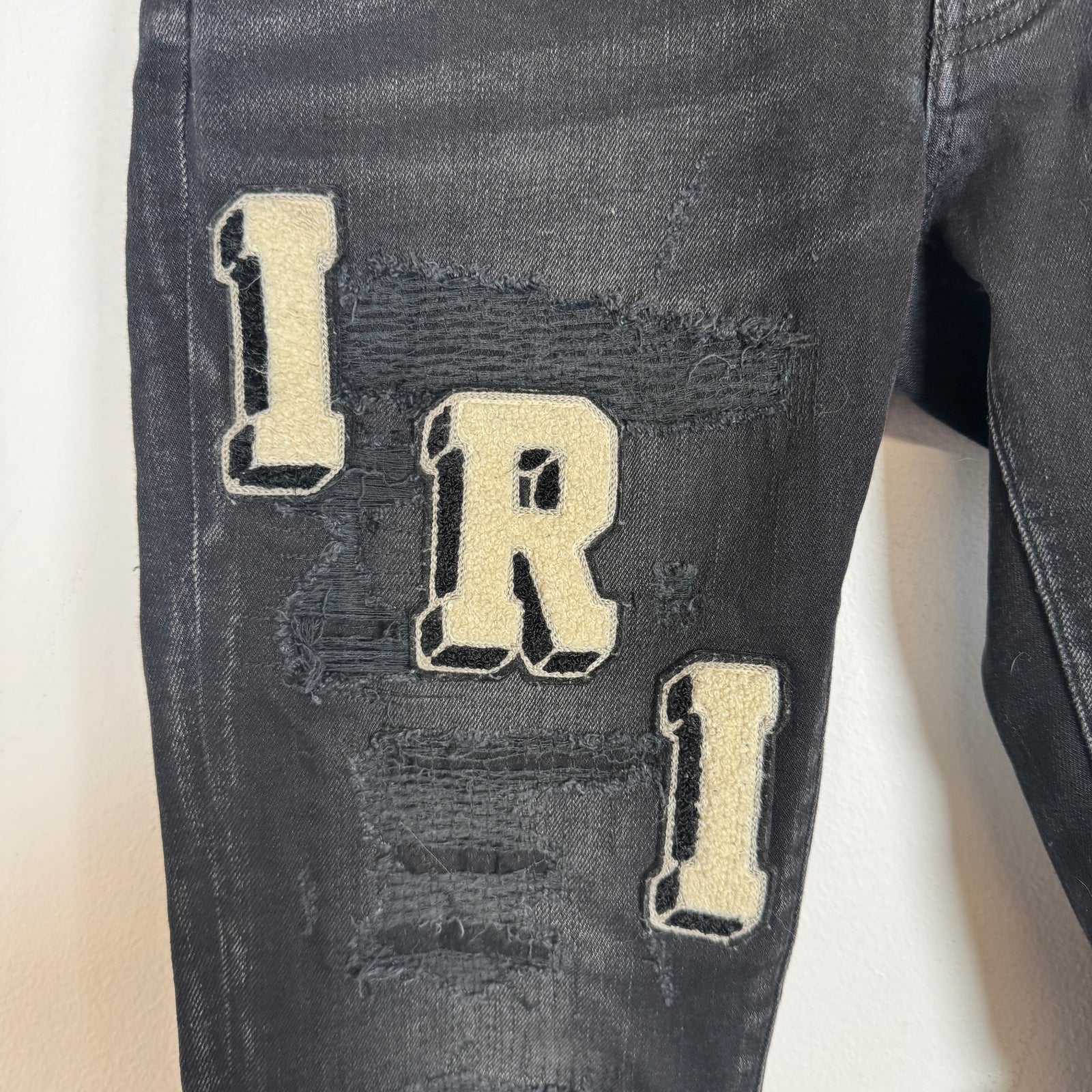 Amiri Black Varsity Logo Skinny Jeans Size 29