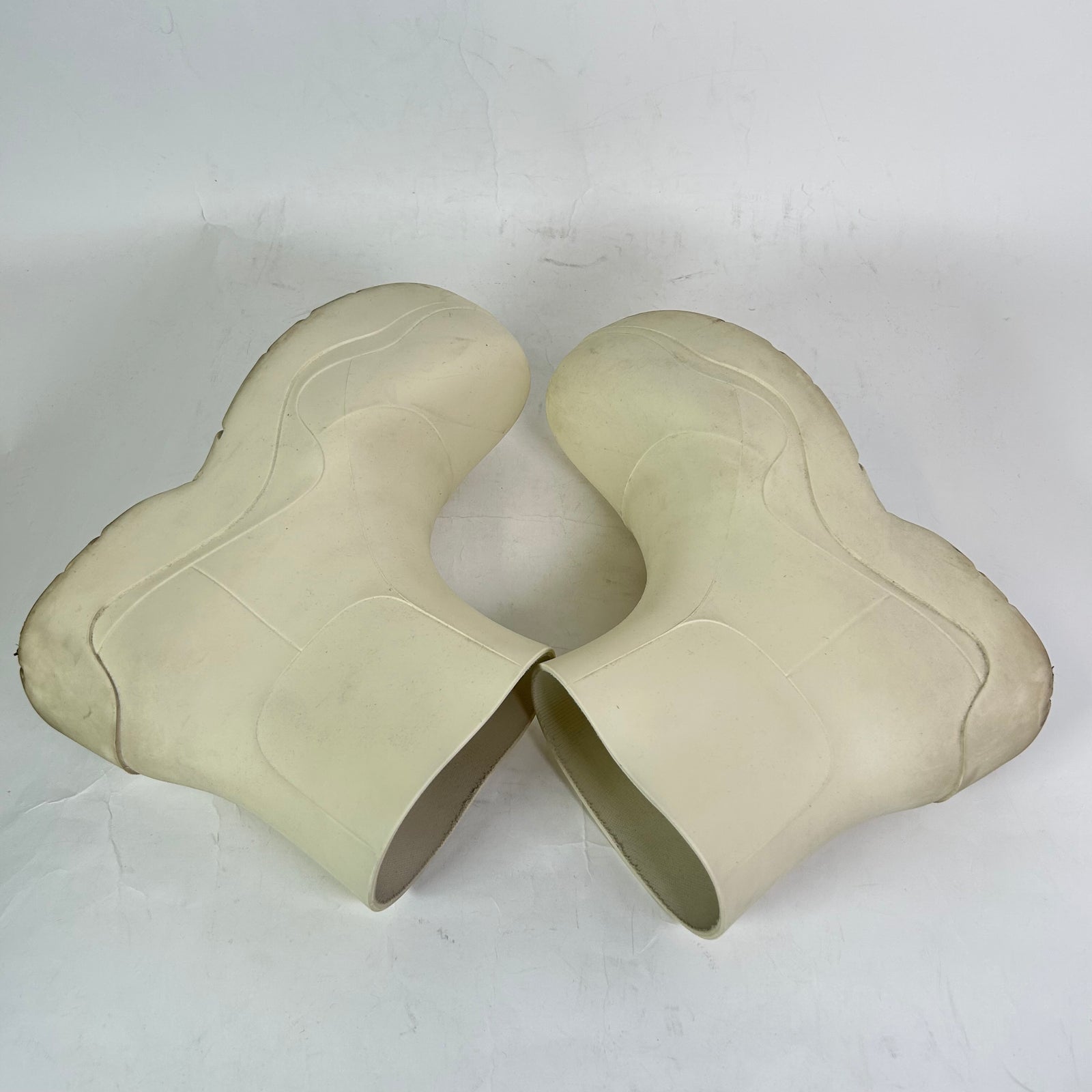 Bottega Veneta Cream Puddle Boots Size 43
