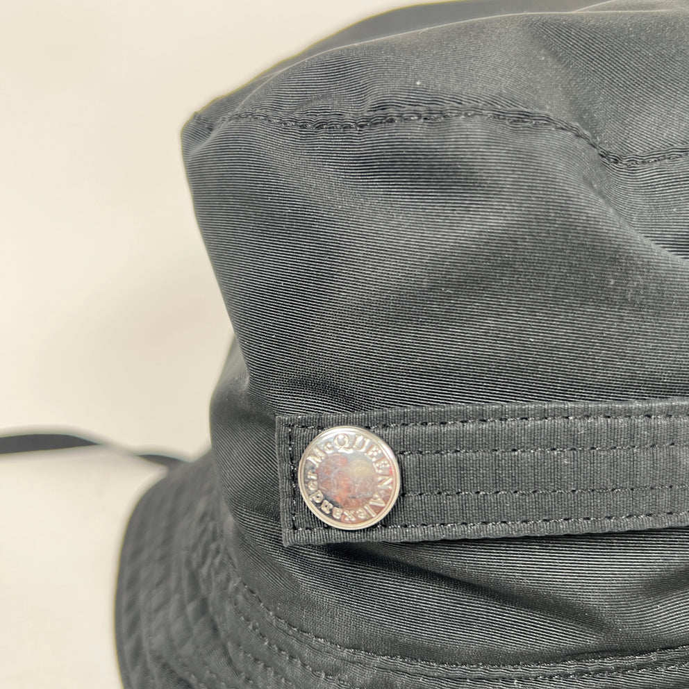 Alexander McQueen Black Logo Bucket Hat Size L