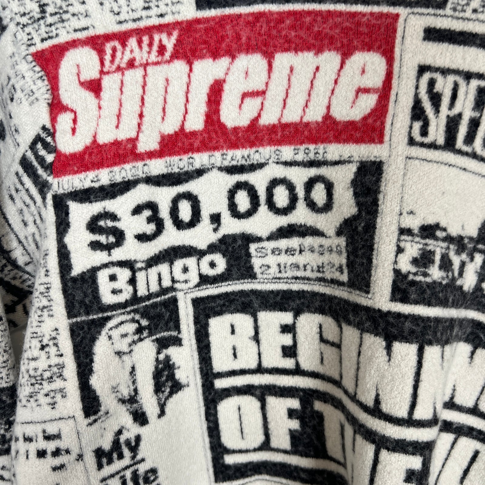 Supreme White Newspaper Cropped Crewneck Size M
