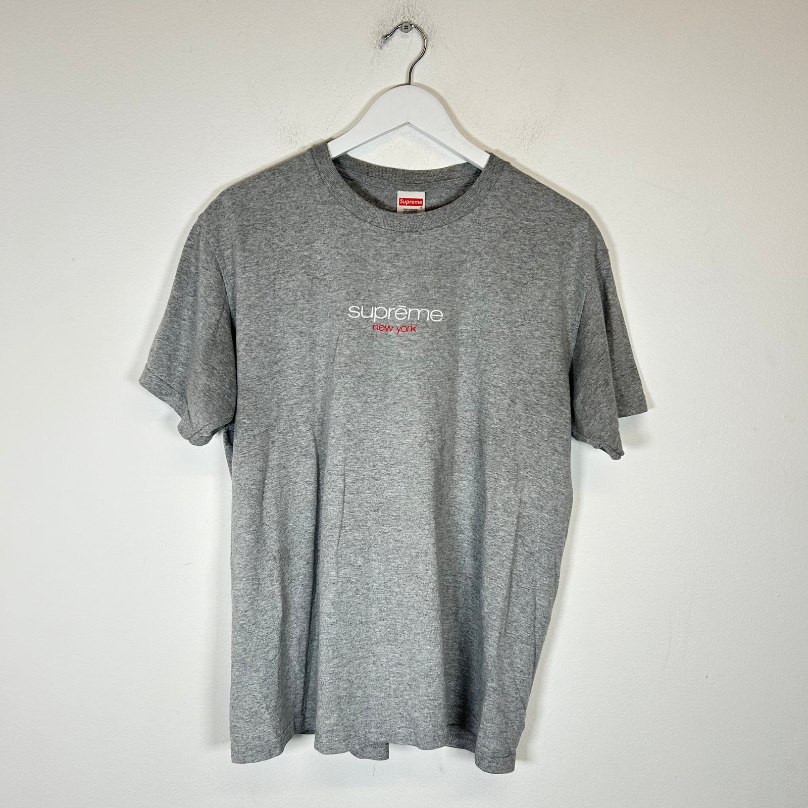 Supreme Grey NYC Logo T-shirt Size M