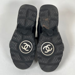 Chanel Black/White Mesh Suede Grained Calfskin Interlocking CC Runners Size 39.5