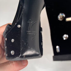 Giuseppe Crystal Velour Pumps Size 37