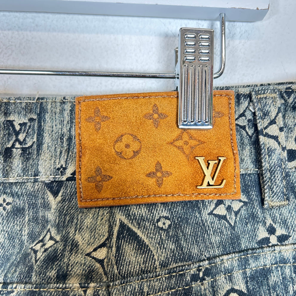 Louis Vuitton Dark Blue Monogram Denim Jeans Size 32