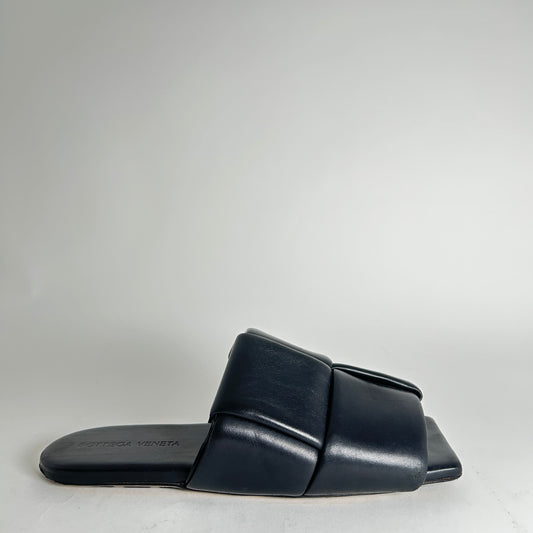 Bottega Veneta Black Nappa Leather Intreccio Sandals Size 43