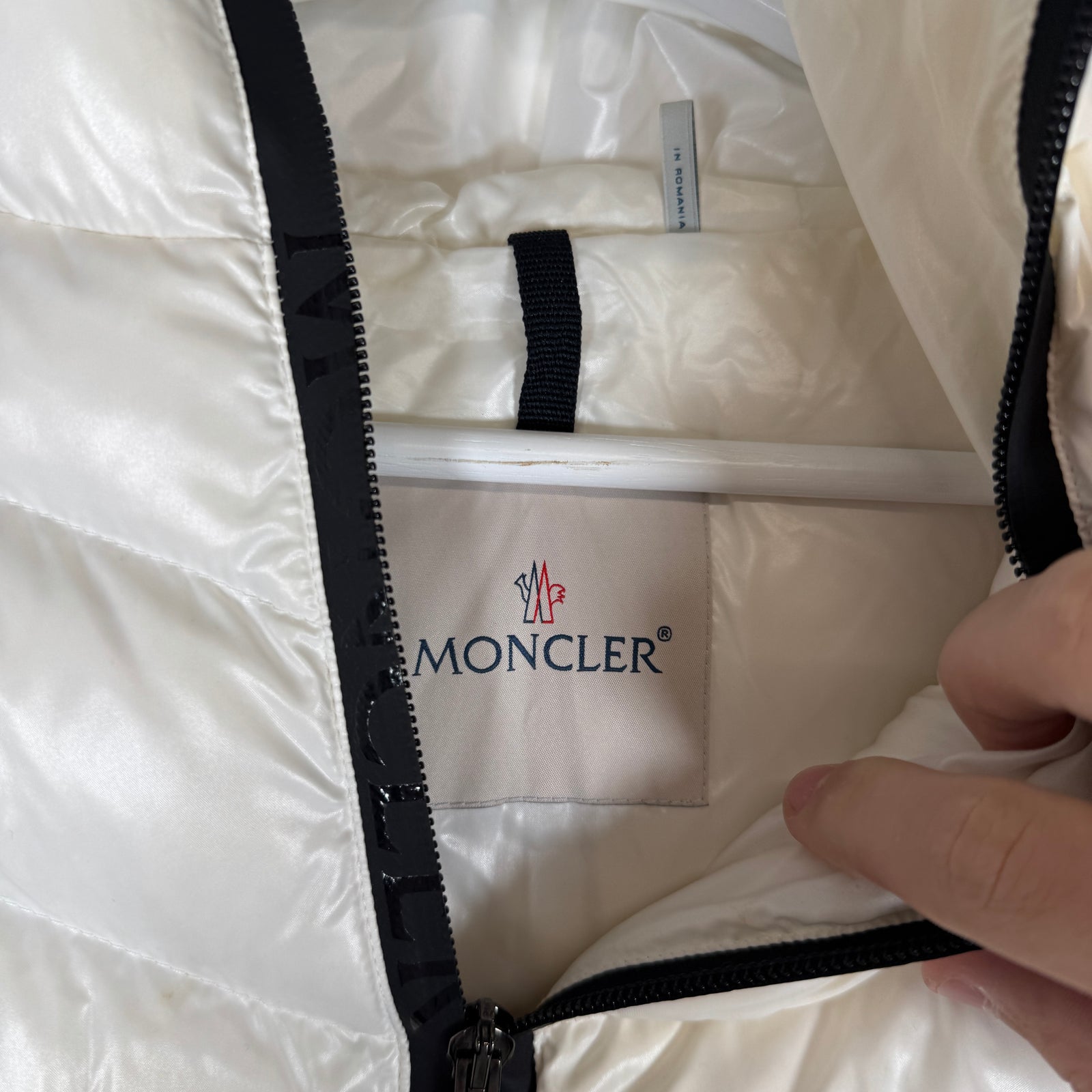 Moncler White Guenioc Giubbotto Jacket Size 3