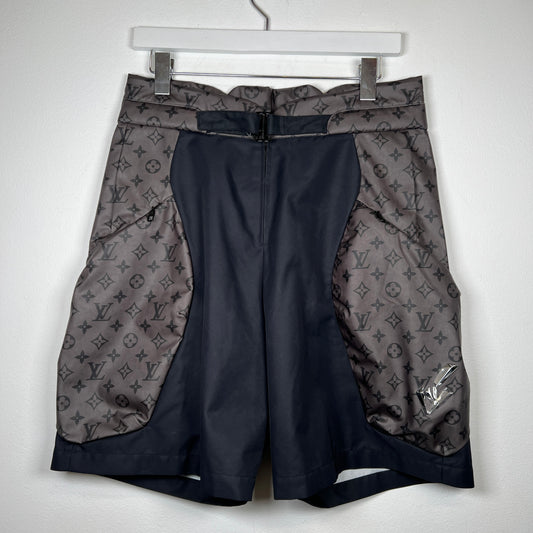 Louis Vuitton Monogram 2054 Heat Reactive Padded Shorts Size S