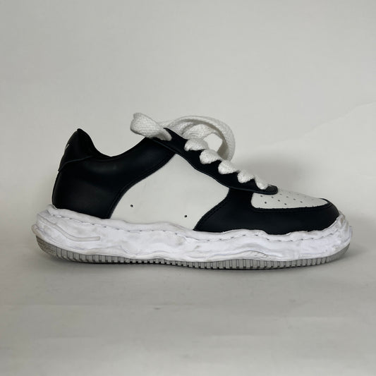 Maison Mihara White/Black Wayne Sneakers Sz 43