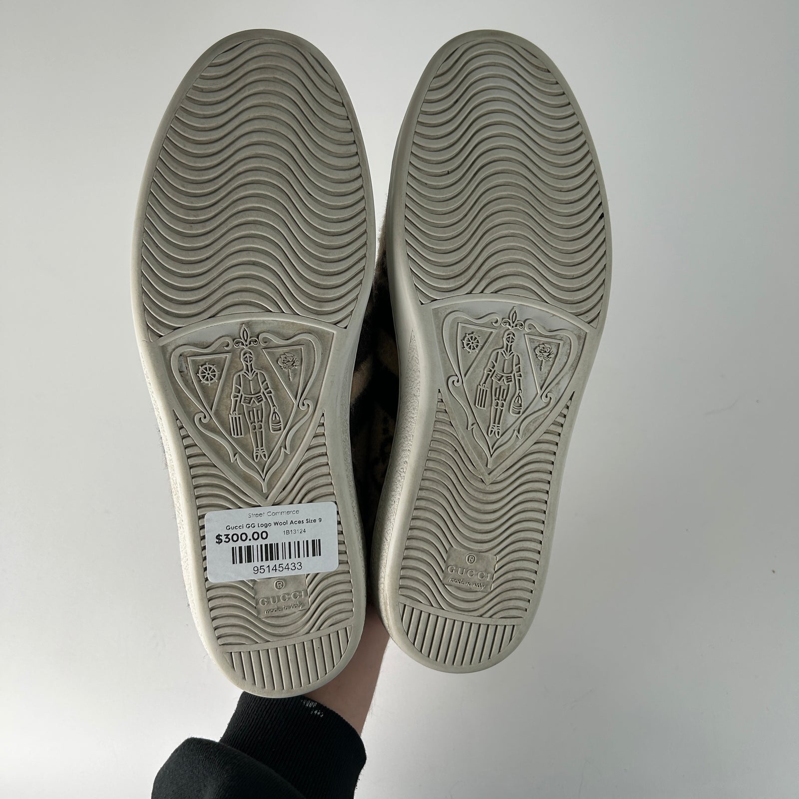 Gucci GG Logo Wool Aces Size 9