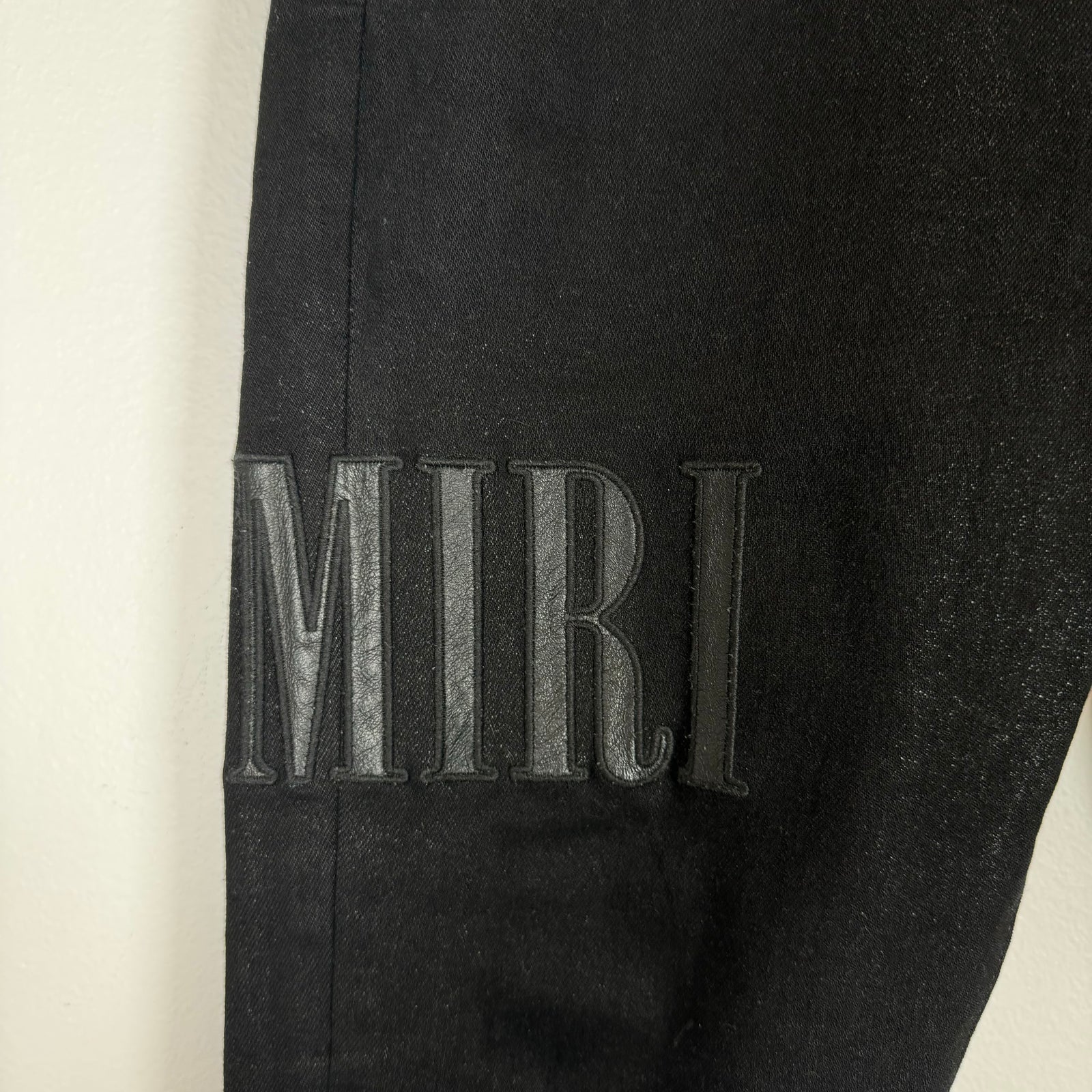 Amiri Black MX1 Embroidered Leather Logo Denim Jeans Size 33