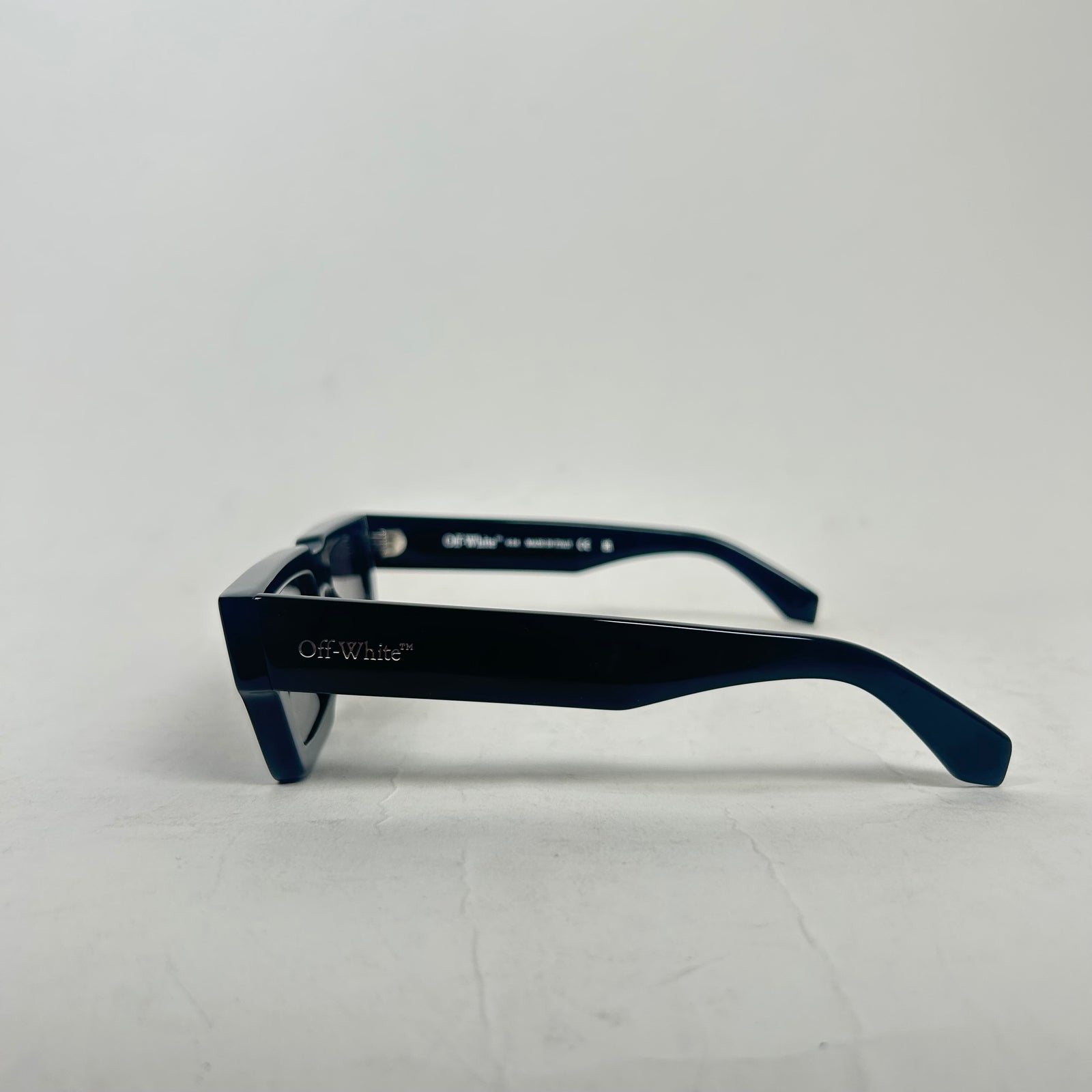 Off-White Black Manchester Sunglasses