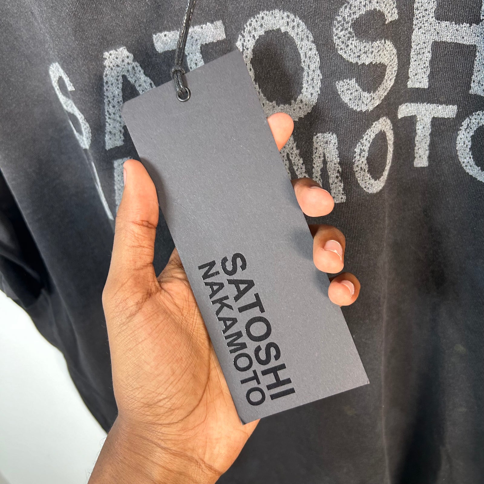 Satoshi Nakamoto Luke Distressed Black Logo T-Shirt Size 2XL
