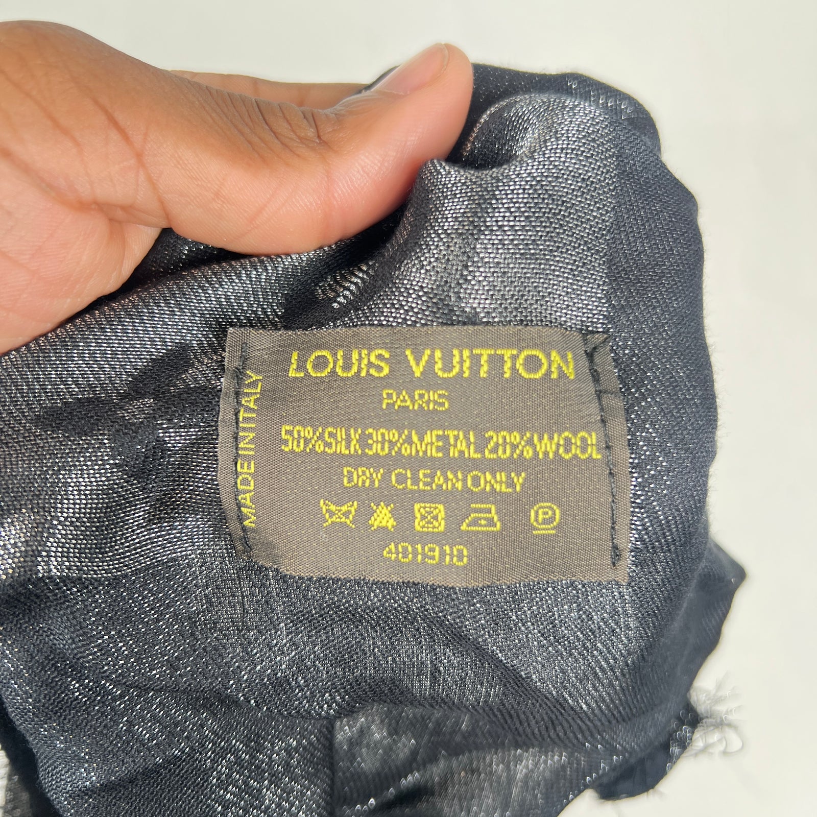 Louis Vuitton Metallic Shine Monogram Shawl