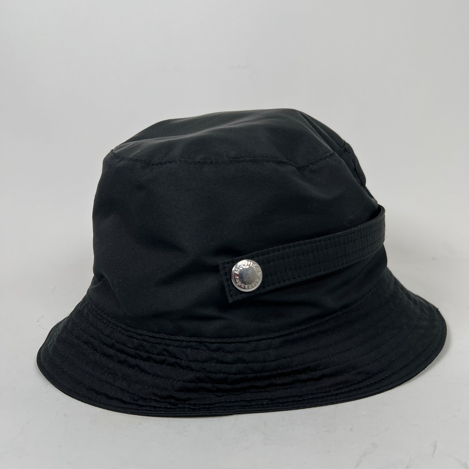 Alexander McQueen Black Logo Bucket Hat Size L