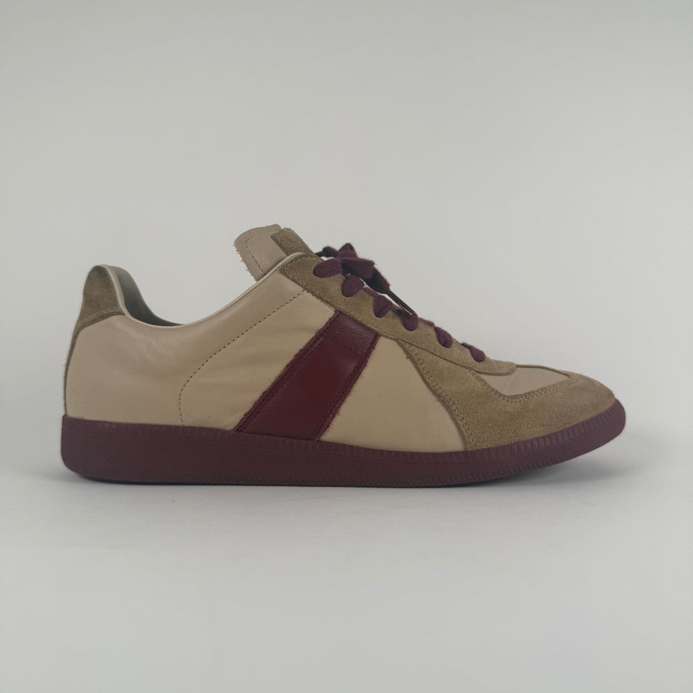 Maison Margiela Cream/Red Gat Trainer Size 9